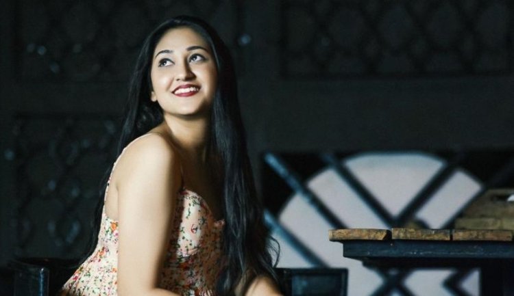 आसान नहीं था भोपाल की गलियों से निकलकर बॉलीवुड में जगह बनाना: प्रतिष्ठा श्रीवास्तव