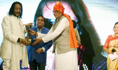 आशा पारेख, अंजन श्रीवास्तव, पद्मश्री गुलाबो सपेरा सहित कई हस्तियां 15वें न्यूज़मेकर्स अचीवर्स अवार्ड से सम्मानित