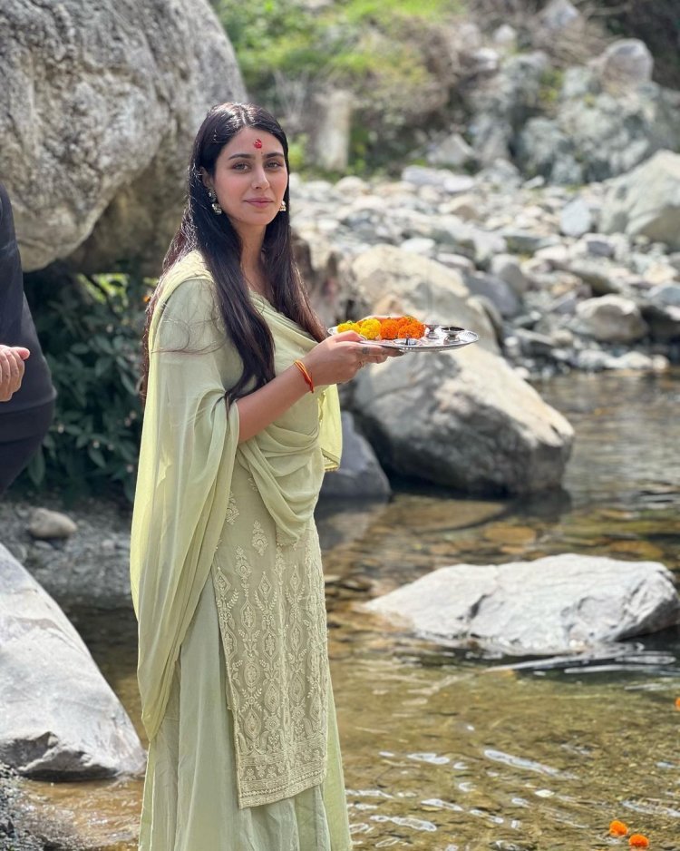 अभिनेत्री वरीना हुसैन जुड़ी उत्तराखंड फारेस्ट डिपार्टमेंट के सात शिप्रा नदी को साफ़ करने के यात्रा पर- देखिये तस्वीरें