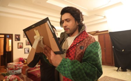 रोमांटिक गायक आतिफ असलम की फिल्म 'लव स्टोरी ऑफ 90 एस' से धमाकेदार वापसी