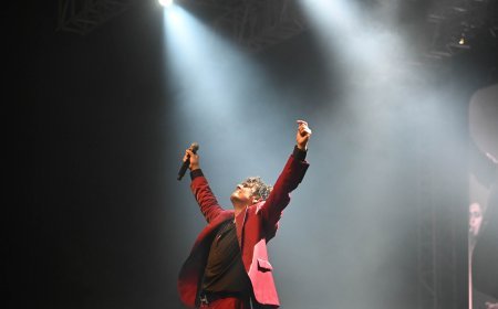 सोनू निगम ने लाइव शो में दर्शकों को किया मंत्रमुग्ध