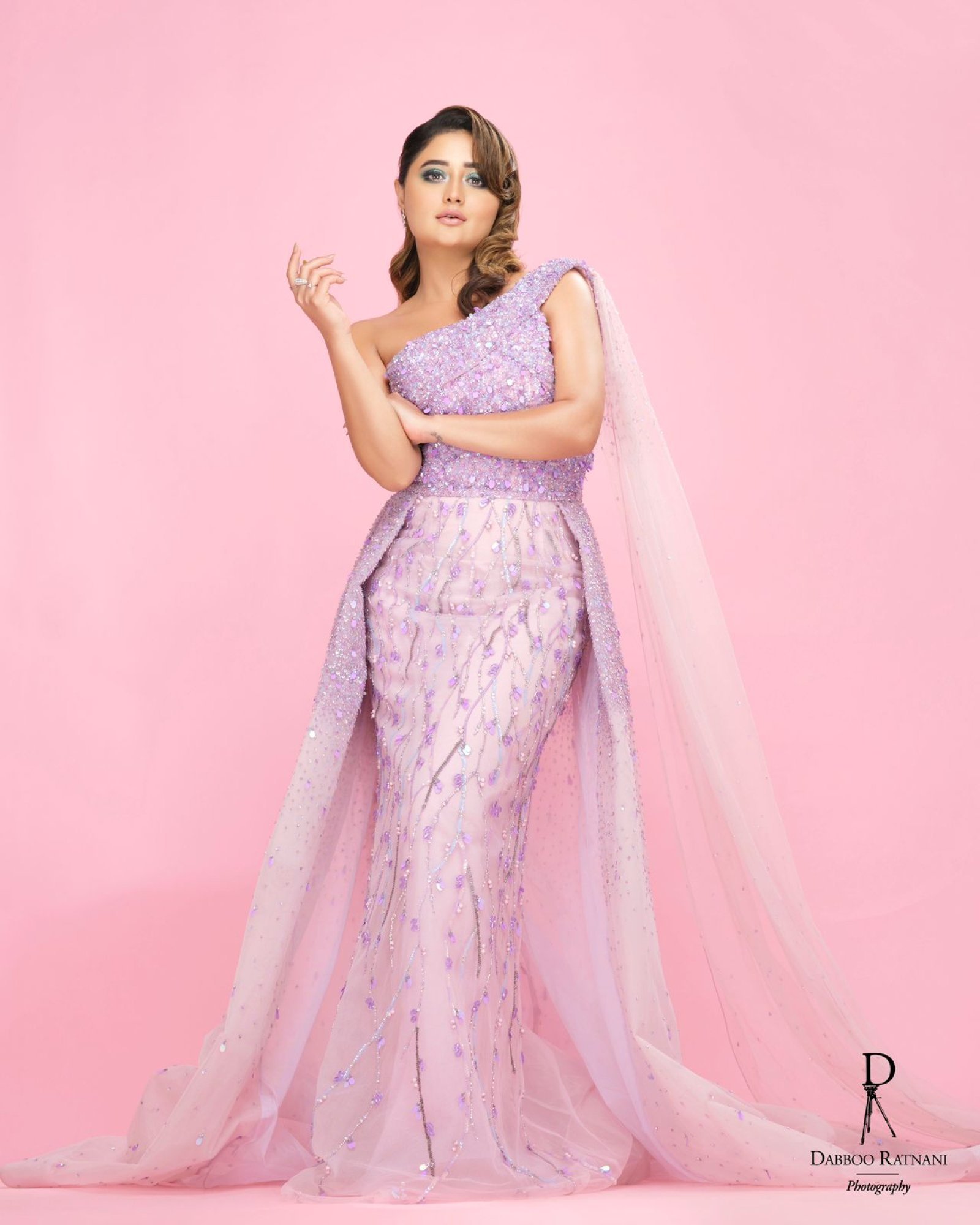 गूगल पर सबसे ज्यादा सर्च की जाने वाली अभिनेत्री हैं रश्मि देसाई