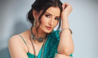 Savi Choudhary is seen in the popular TV serial Dharma Yoddha Garuda in a strong character