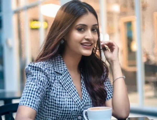Choti Sardani fame Akriti Agarwal is winning hearts with her stellar performance in her recent music video Rote Rote Has Dunga