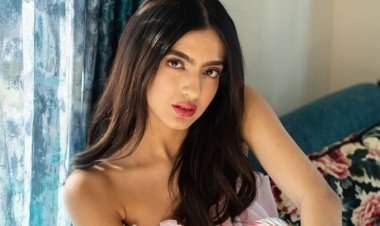 Happy Birthday Kashika Kapoor : Actress on her birthday officially announces the title of her debut film as Ayushmati Geeta- Matric Passs along with Anuj Saini