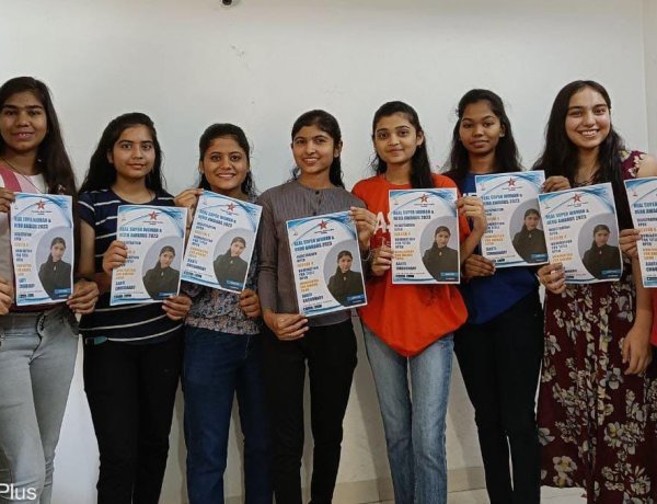 Real Super Women Award Poster Unveiled in Kolkata by Aarti Choudhary