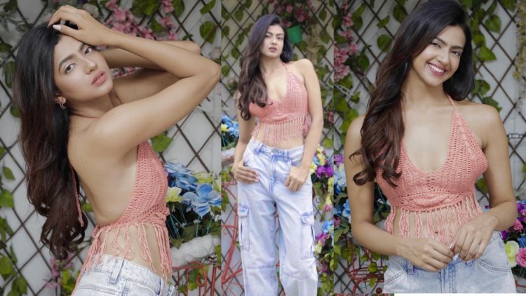 Kashika Kapoor gives out summer inspo with a pinch of retro vibe in her latest pictures