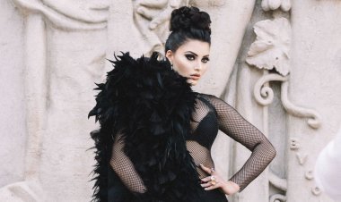 Urvashi Rautela once again creates history becomes first youngest Indian Showstopper at Paris Fashion Week 2023