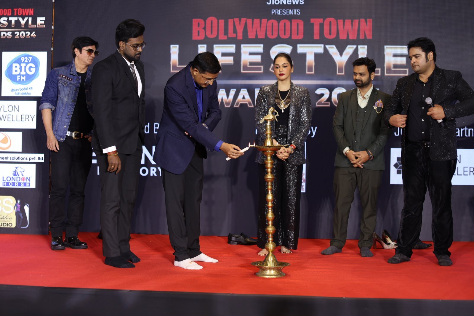 Bollywood stars took the ‘Bollywood Town Lifestyle Awards 2024', on storm