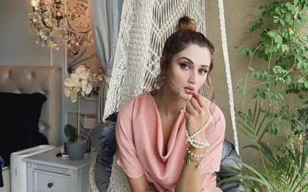 It presents both opportunities and challenges: Arushi Nishank on entourage culture