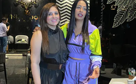 Munisha Khatwani and Kashmera Shah spotted at Hunky Dory having a good time