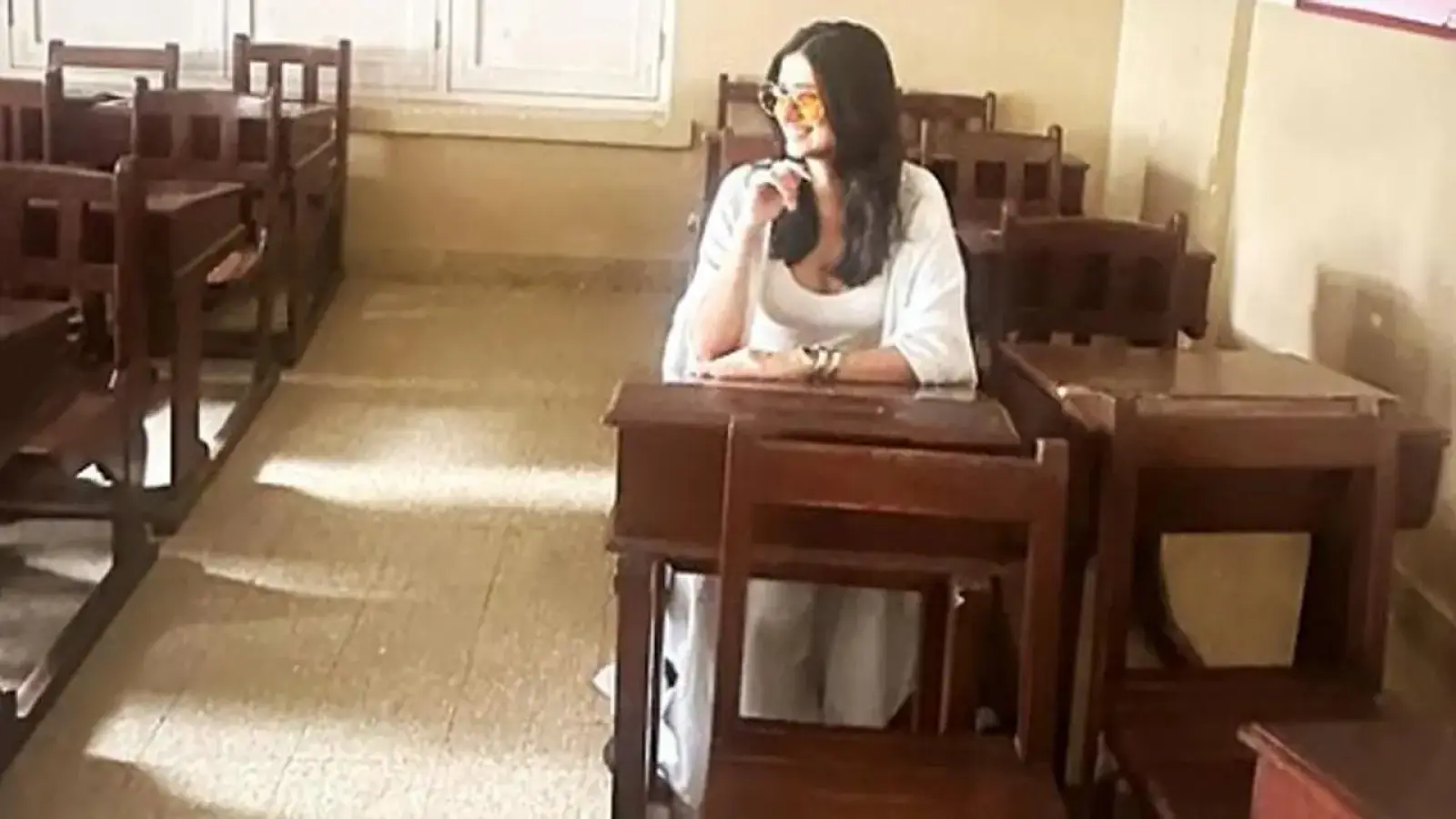 Tara Sutaria reached her school to celebrate Teacher's day and to refresh old memories