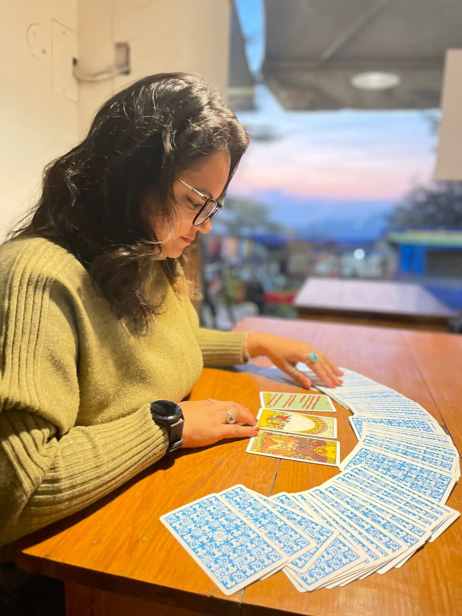 Leena Ahooja: Empowering Lives Through Tarot, Numerology, and Spiritual Healing