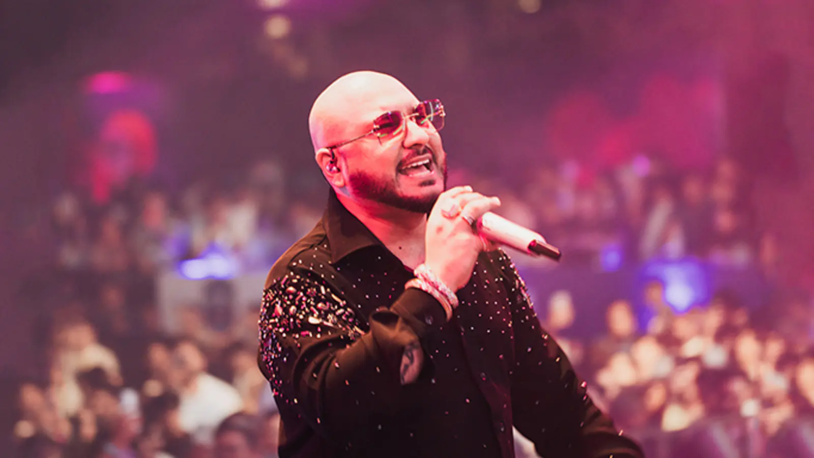 B Praak, Shreya Ghoshal Deliver Passion in “Ishq Bukhaar”