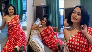 Apoorva Arora Cherishes Family-Like Bond on Momacu Set